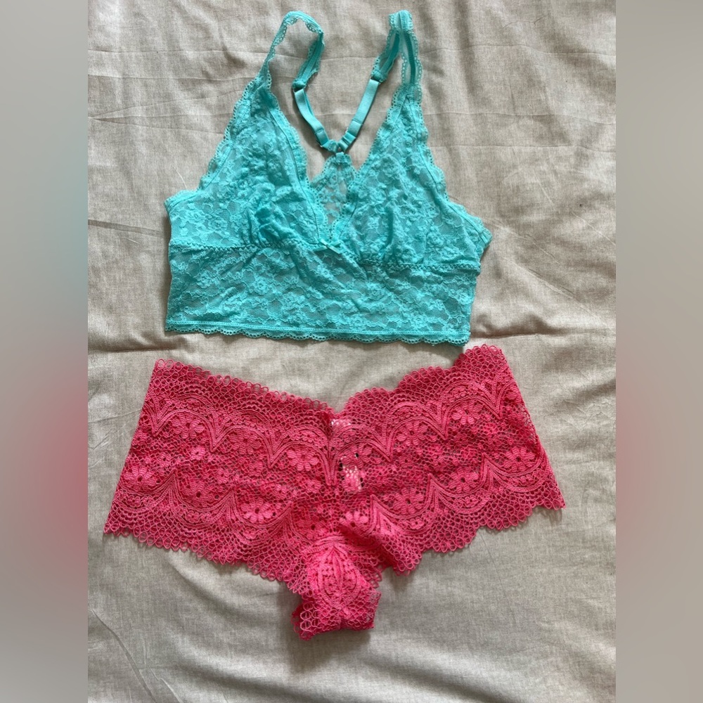 Victoria secret Bralette And Boy Shorts Size m